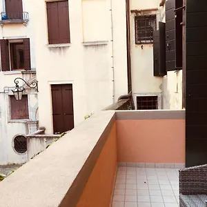 https://san-marco-design-suites.hotelinveneto.com